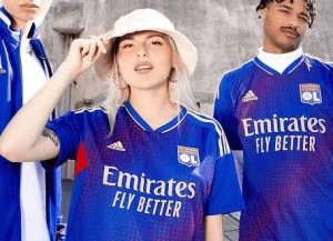 Jaké jsou hlavní symboly na dresu Olympique Lyonnais a jejich význam