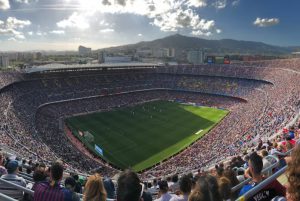 Z Camp Nou do ulice Jak velké zápasy přitahují turisty a zvyšují zábavu v Barceloně